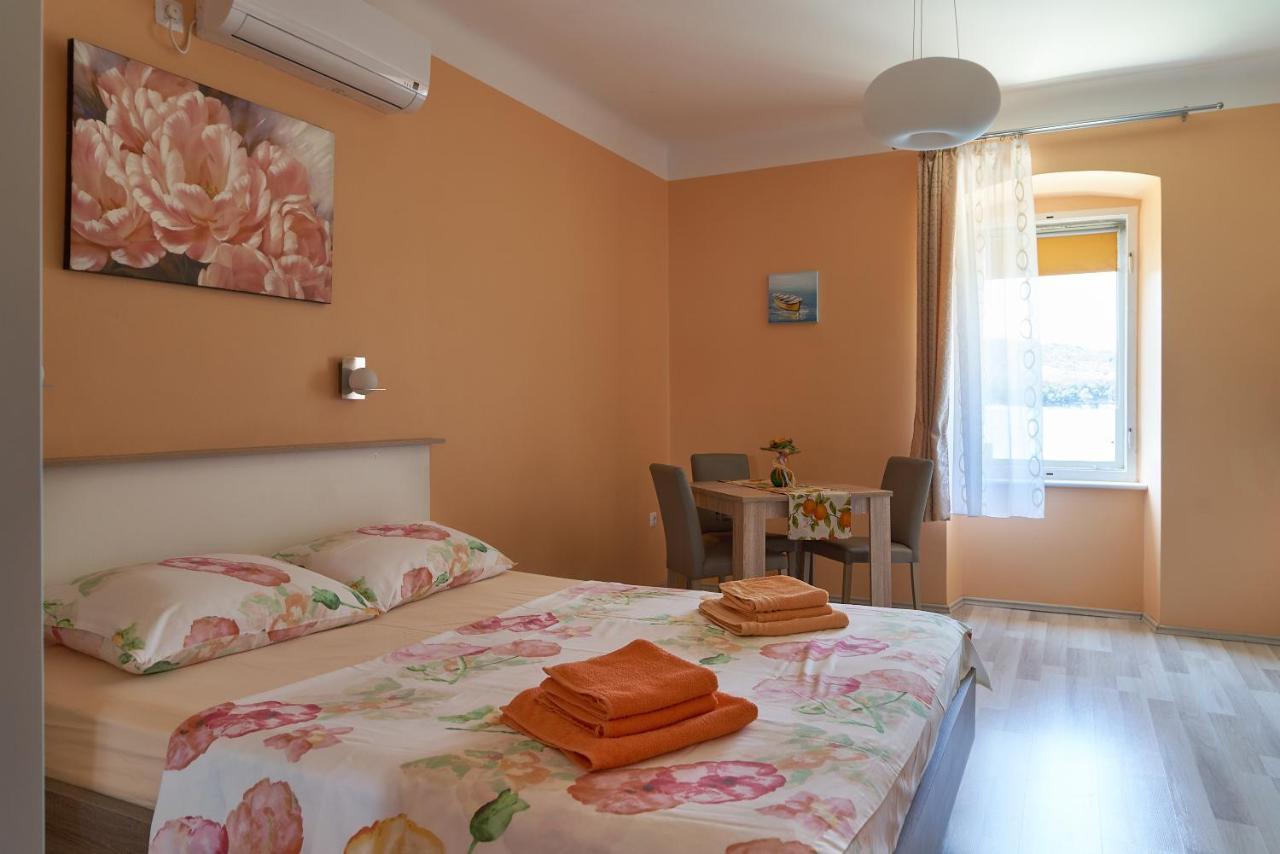 Apartments Nives เซรส ภายนอก รูปภาพ
